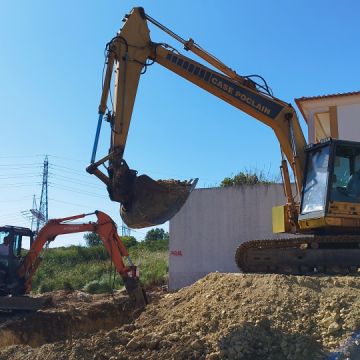 Hmax escavação e movimentação de terras - Lisboa - Land Leveling and Grading - Large Scale (more than 1 acre)