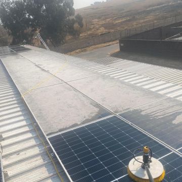 MANUTENÇÃO DE PARQUES FOTOVOLTAICOS - Covilhã - Remoção de Tronco de Árvore