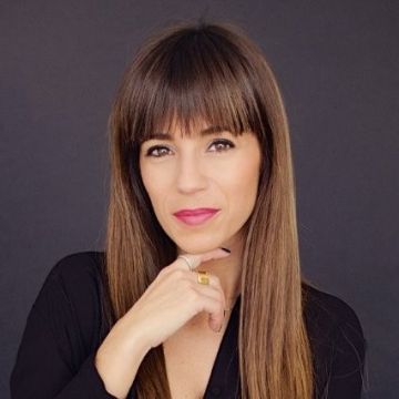 Nora Oliveira - Ílhavo - Social Media Management