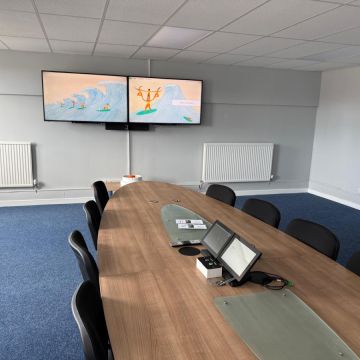 Teixeira Logistics - Prestação de Serviços - Sintra - Reparação ou Manutenção de Bancada