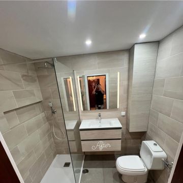 Joiner algarve - Tavira - Glasbausteine anbringen