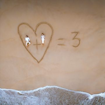 Wedding Officiant - Creative Visuals VR - Alice Springs