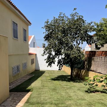 MULTILUK - Amadora - Construção de Parede Interior