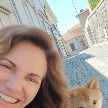 Silvana Corrêa - Matosinhos - Hundeausführung