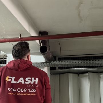 Flash Esgotos Desentupimentos - Porto - Fontanería