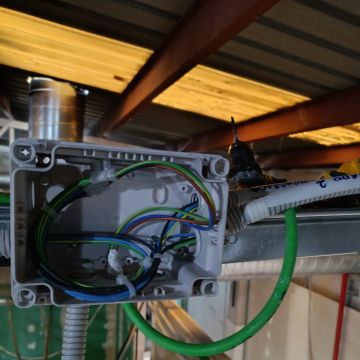 Alesson Vasconcelos - Porto - Problèmes électriques et de câblage