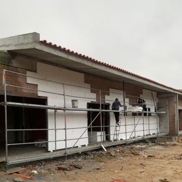 Impermeabilização e capoto - Penafiel - Siding Installation, Repair, or Removal