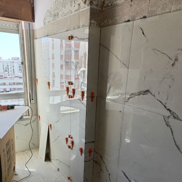 Luís Pladur - Vila Franca de Xira - Revêtement de salle de bains