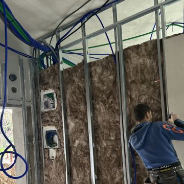 MSilvaRemodelações - Penafiel - Bilder aufhängen und Kunstinstallationen anbringen