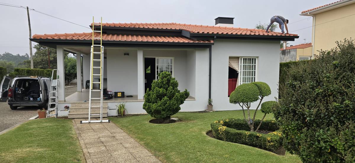 CR - CCTV & TELECOMUNICAÇÕES - Vila Nova de Famalicão - Sicherheit und Alarmanlage