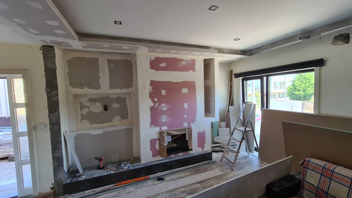 BScheffer - Braga - Vinyl or Linoleum Repair or Partial Replacement