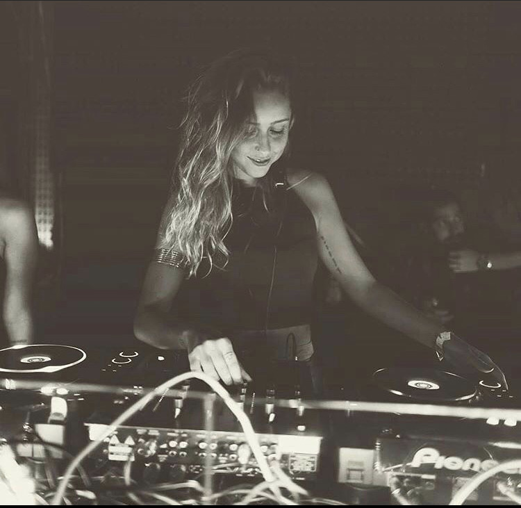 DJ Cris Fernandes - Vila Nova de Gaia - DJ para Casamentos