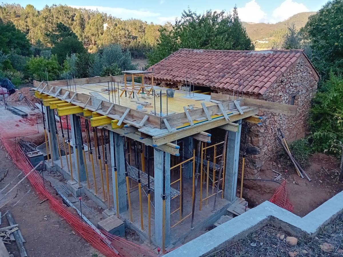 EHN CIVIL ENGENHARIA E CONSTRUCÃO UNIPESSOAL LDA - Tomar - Trabajos de remodelación