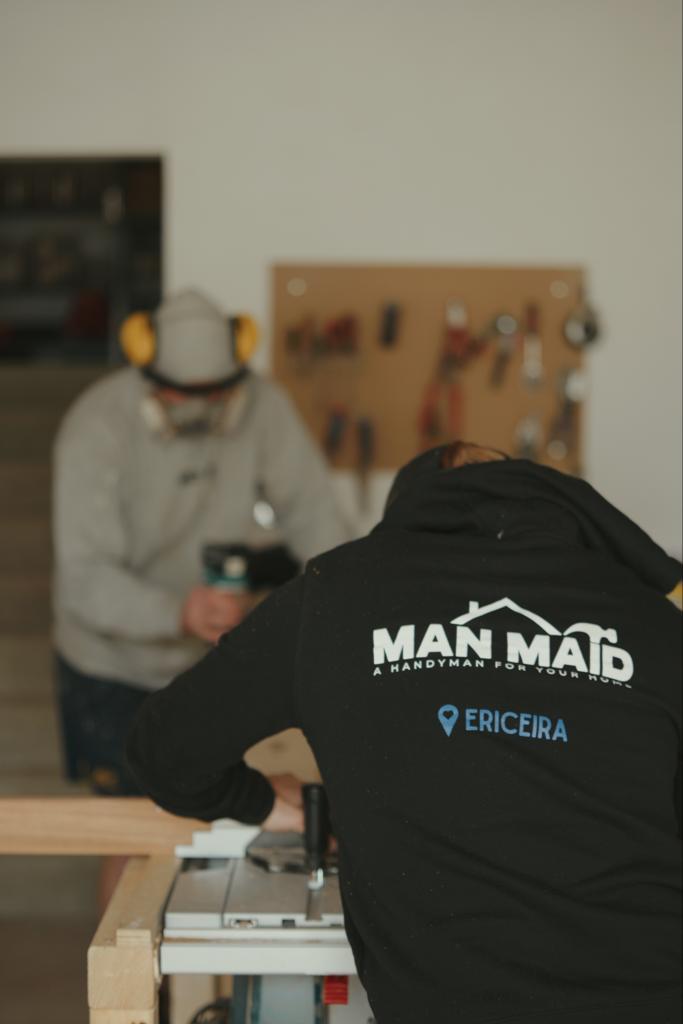 Man Maid Portugal ~ Silas Morgan - Mafra - Stone or Tile Flooring Installation
