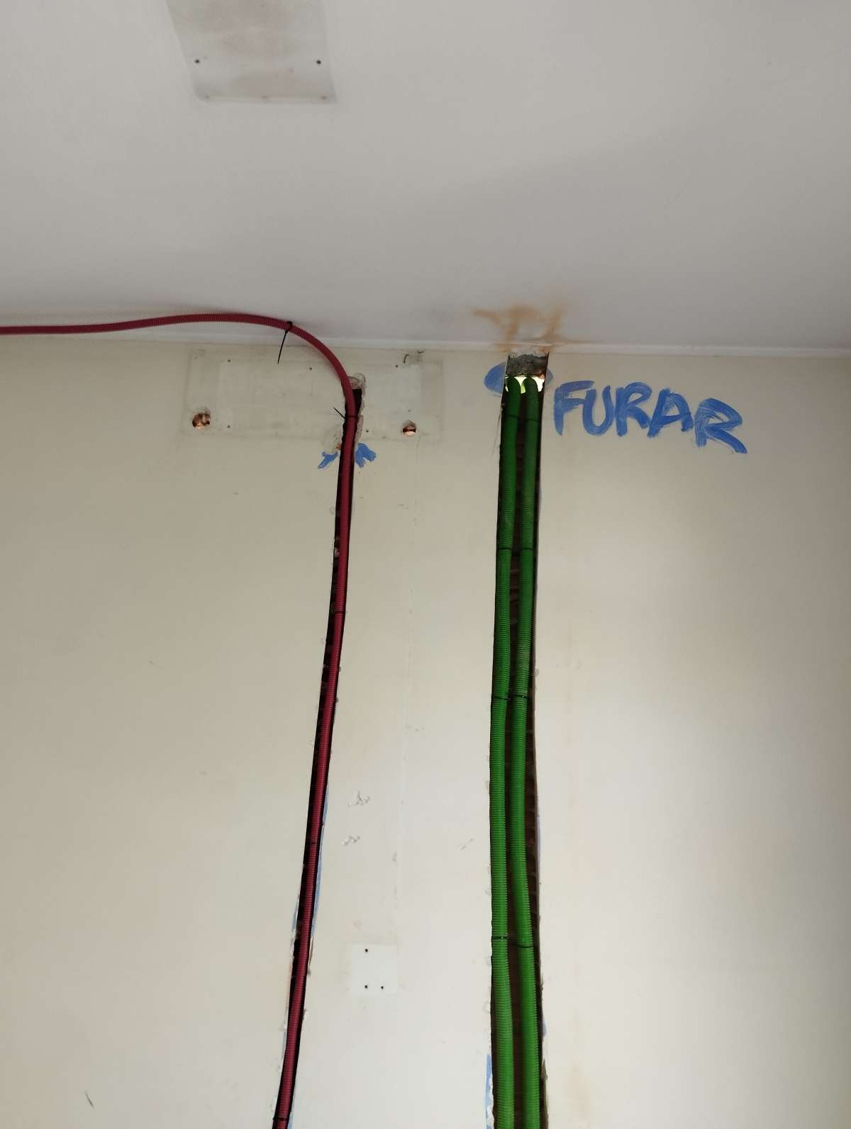 Bruno - Gondomar - Installation und Montage von Lampen