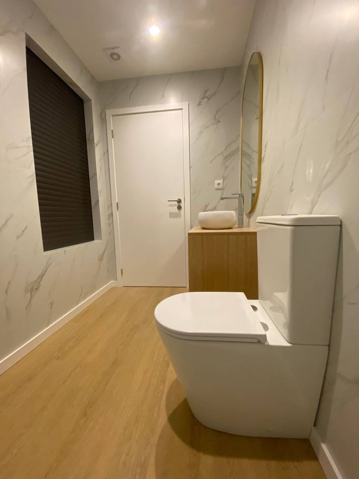 Ayron - Maia - Interior Wall Addition