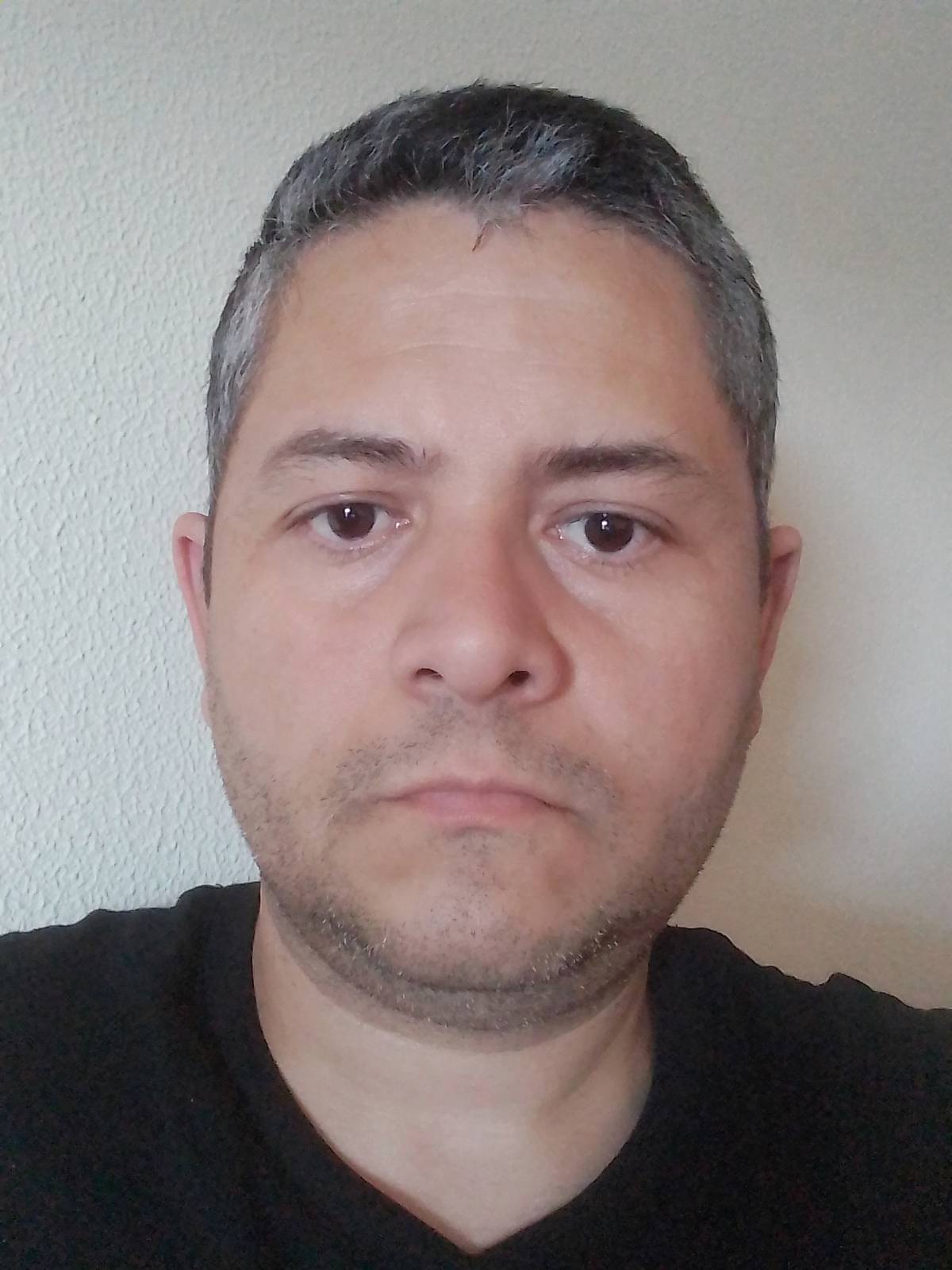 Rafael - Gondomar - Fitnessgeräte montieren