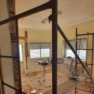 SSJM REMODELAÇÕES - Mealhada - Tür lackieren