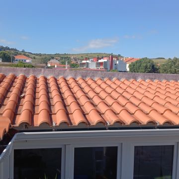 TEU LDA - Lisboa - Limpieza de tejados