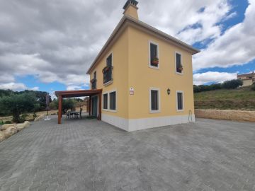 EHN CIVIL ENGENHARIA E CONSTRUCÃO UNIPESSOAL LDA - Tomar - Eliminación de amianto