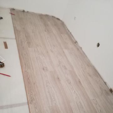 Pro Fix - Alexandre Taveres - Santa Maria da Feira - Vinyl or Linoleum Repair or Partial Replacement
