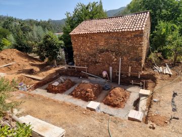 EHN CIVIL ENGENHARIA E CONSTRUCÃO UNIPESSOAL LDA - Tomar - Remodelação de Varanda