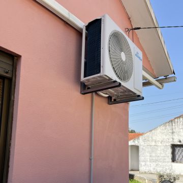Karin Gustavo - Vila Franca de Xira - Zentrale Klimaanlage reparieren