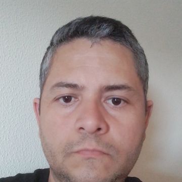 Rafael - Gondomar - Fitnessgeräte montieren