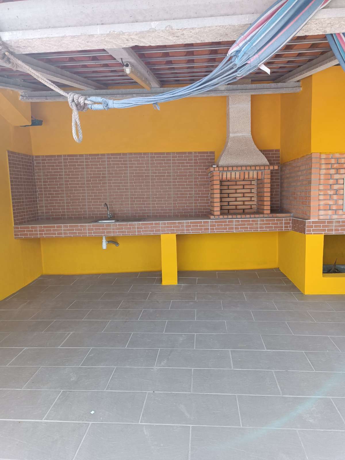 VHOUSE CONSTRUÇÃO CIVIL - São Pedro do Sul - Cabinet Repair