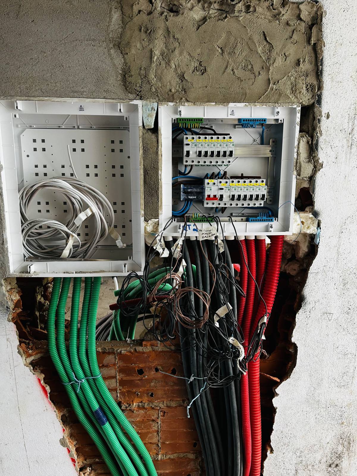 Rodrigues Eletric - Silves - Fan Installation