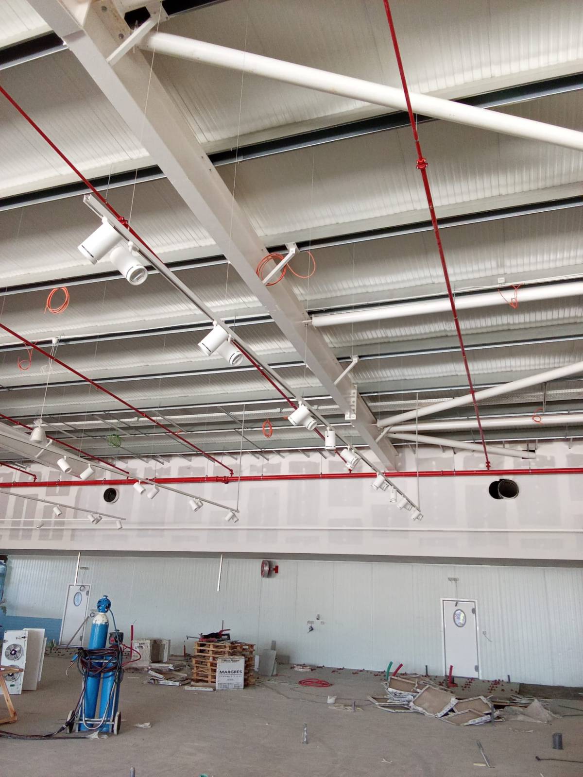 david junior - Maia - Installation de luminaires