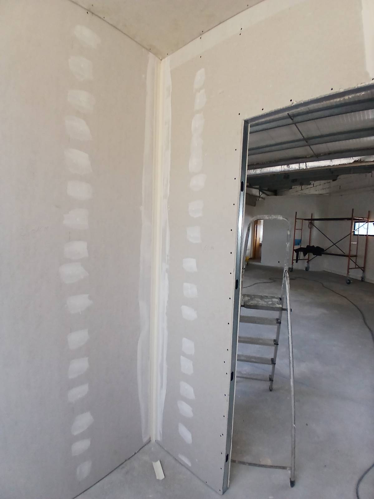 ​JP Interiores & Exteriores - Marinha Grande - Instalación de escaleras