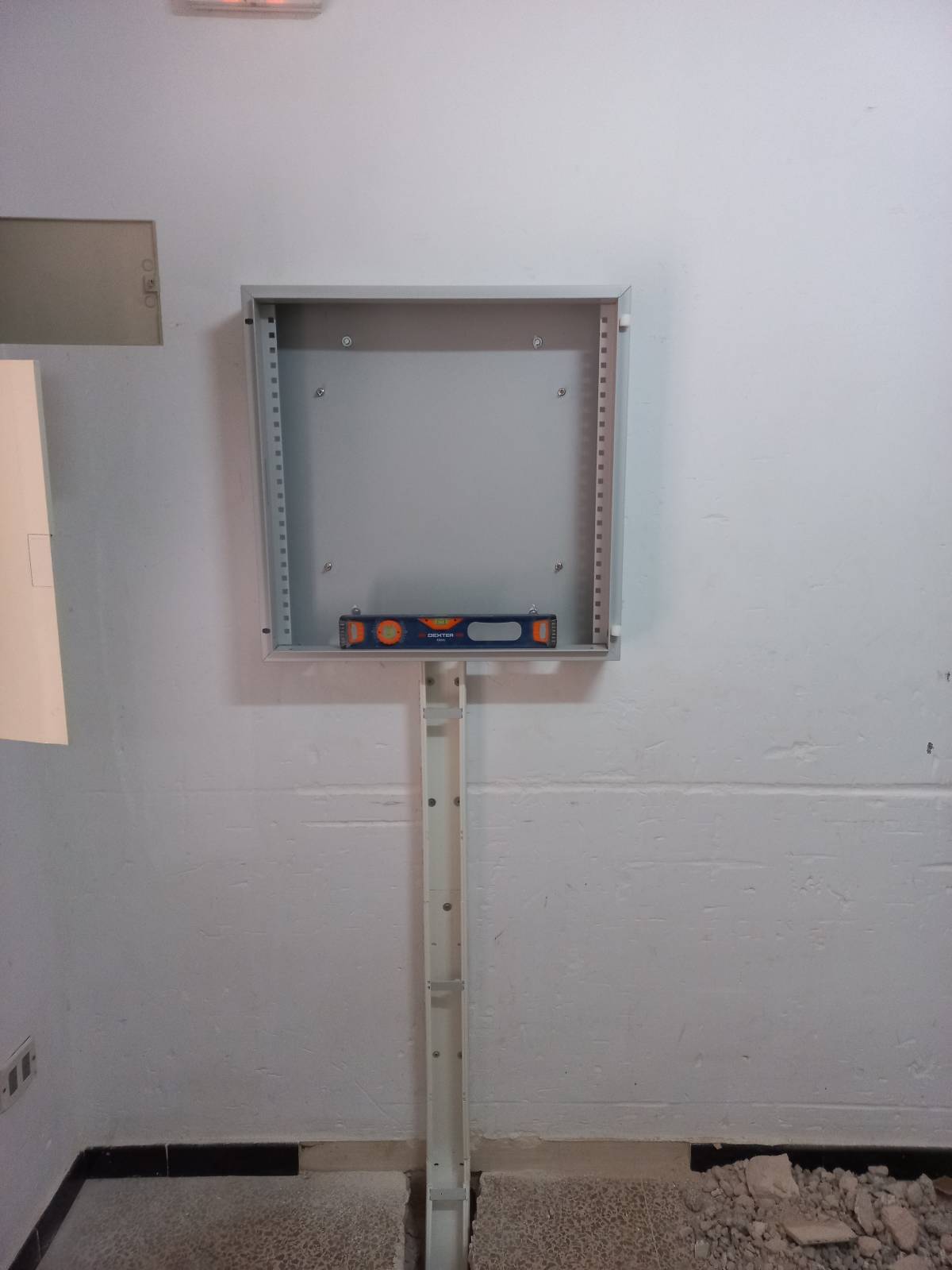 2P ELECTRICAL SOLUTIONS - Braga - Construção de Parede Interior