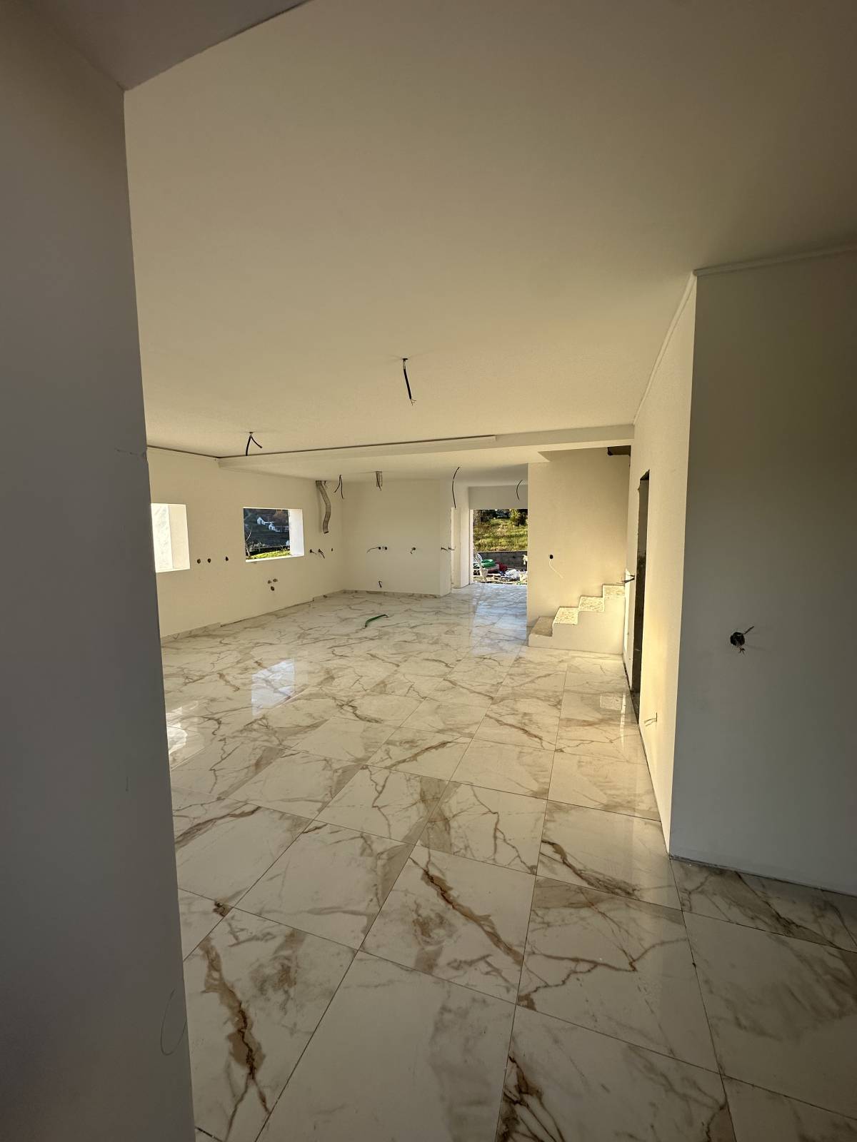 VHOUSE CONSTRUÇÃO CIVIL - São Pedro do Sul - Cabinet Refacing