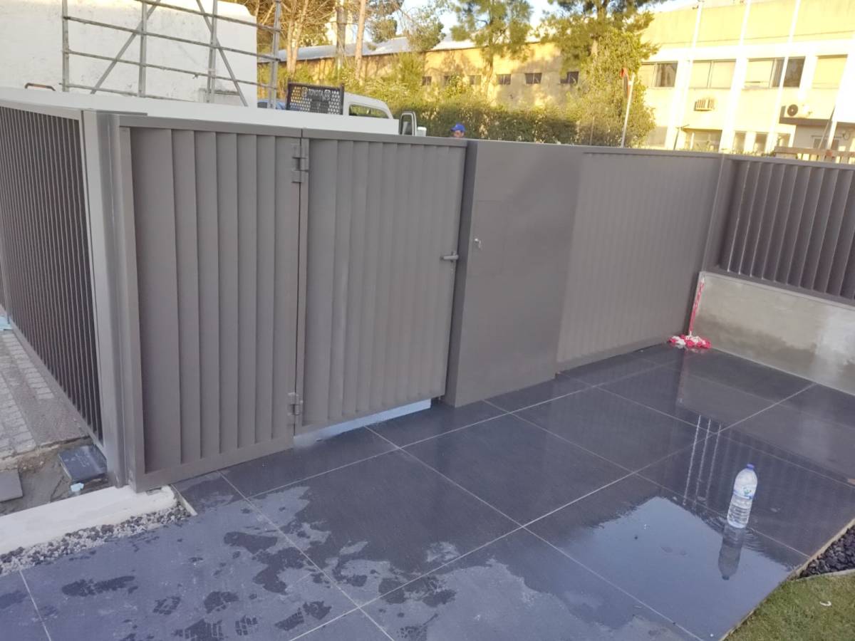 DIPI, Lda. - Amarante - Instalación de vallas para perros