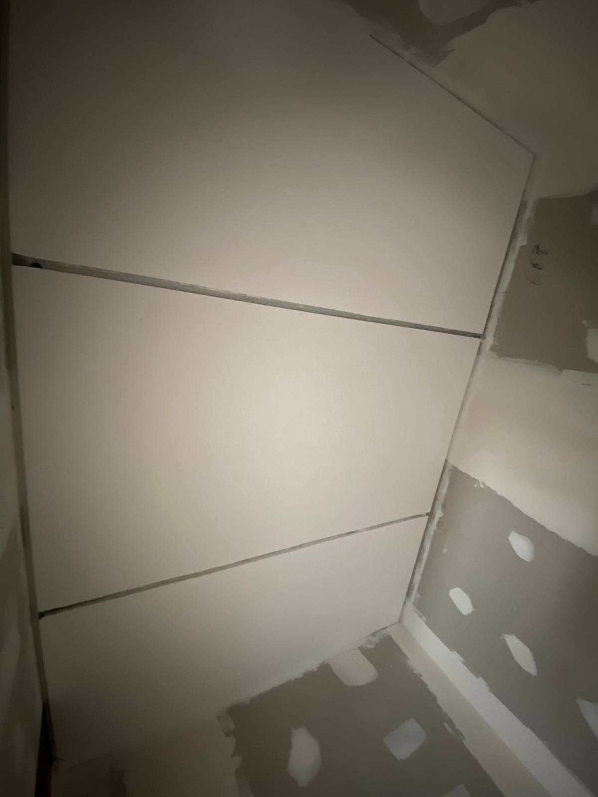 Serviços Gerais & Reparações - Viseu - Siding Installation, Repair, or Removal