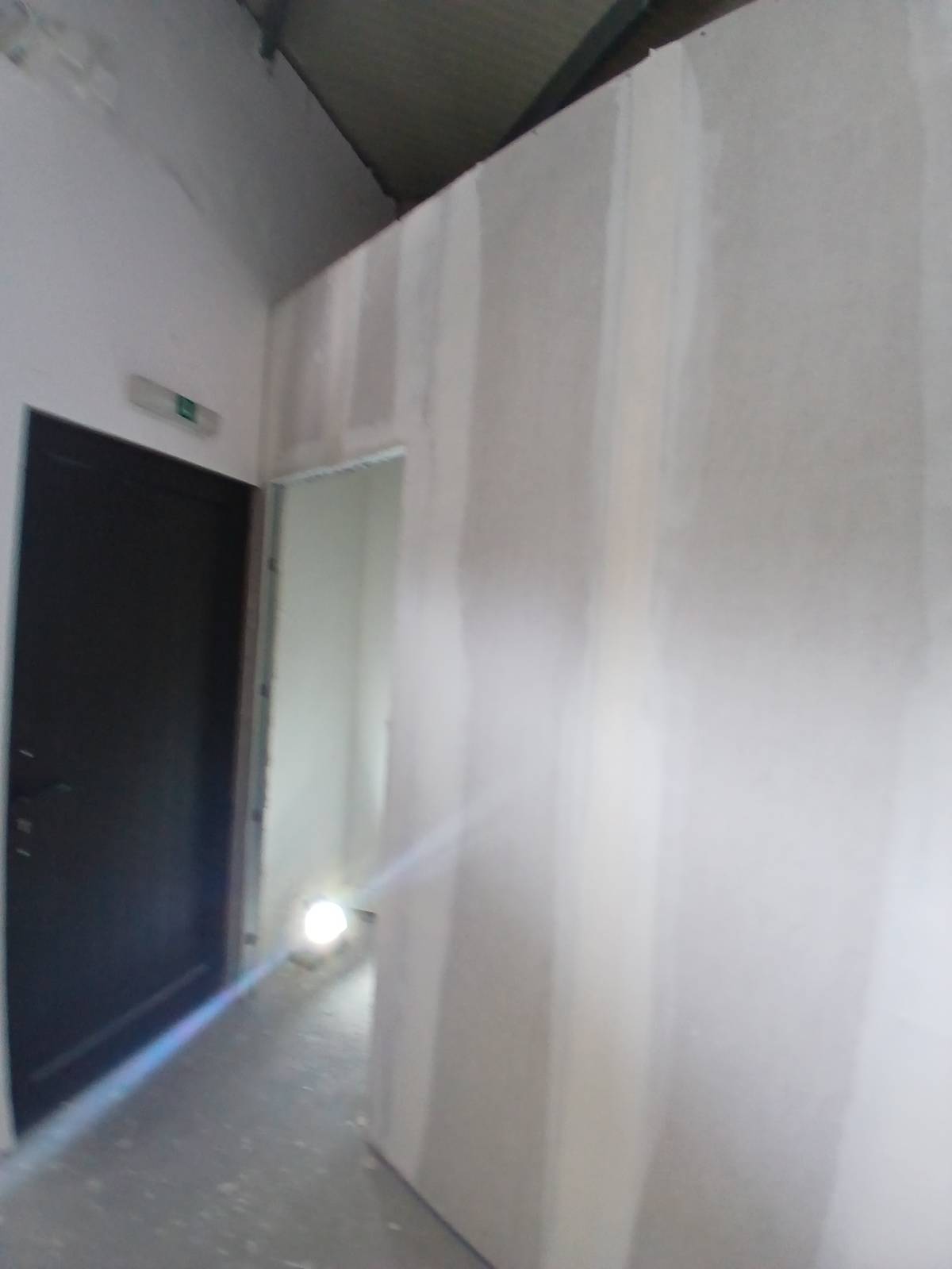 ​JP Interiores & Exteriores - Marinha Grande - Adición de pared interior