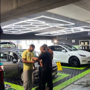 Autowash continente de lourel - Sintra - Limpeza de Espaço Comercial