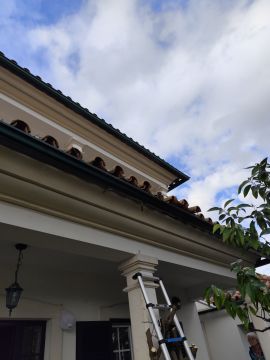 Gutter Repairman