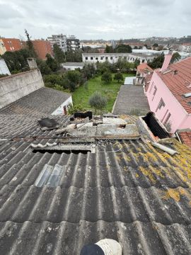 Reparação ou Manutenção de Telhado