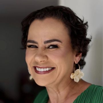 Clayre de Freitas - Beauty Studio - Porto - Friseure und Make-up Artists