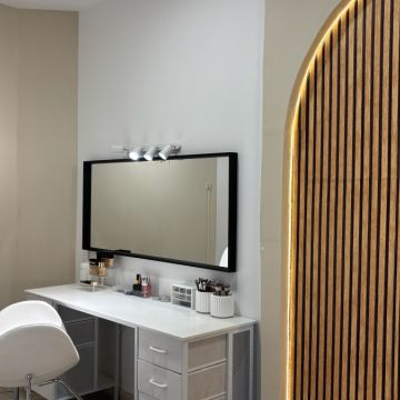 Clayre de Freitas - Beauty Studio - Porto - Haarstyling für Events