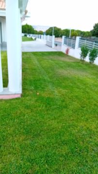 Jardins do Adonai - Lisboa - Instalación de césped artificial