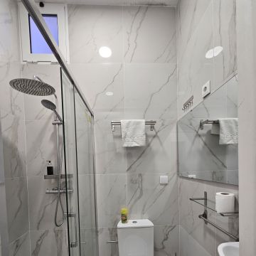 T. THEODORO EDIFICAÇÕES, LDA - Odivelas - Colocación de rocas