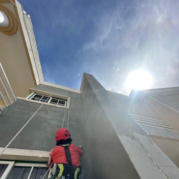 FGT PINTURA EM ALTURA - Portimão - Pintura de Portas