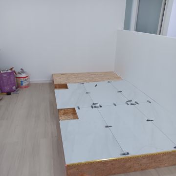 Sidney Queiroz - Cascais - Interior Wall Addition