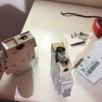 Mmr soluções elétrica - Póvoa de Varzim - Reparação de Interruptores e Tomadas