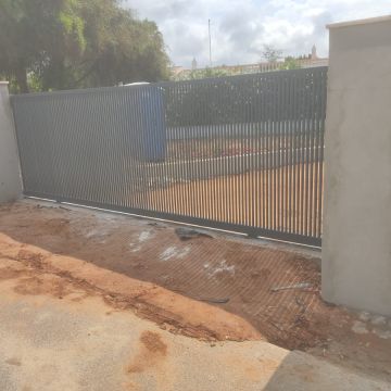 DIPI, Lda. - Amarante - Reparación de puertas de garaje