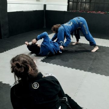 Yoniet - BJJ & Krav Maga - Albufeira - Defesa Pessoal