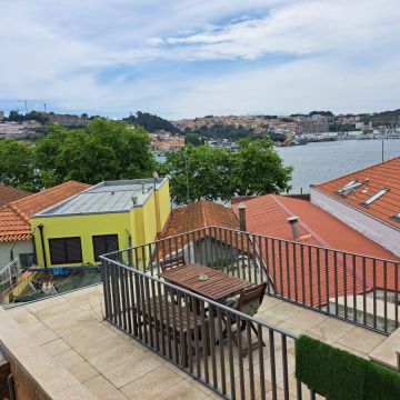 Prisma Disruptivo - Porto - Reparação e Texturização de Paredes de Pladur